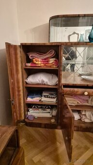 Sekretář a šatní skříň - 3