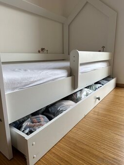 Bílá domečková postel - 3