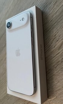 iPhone Air 256GB White - 3