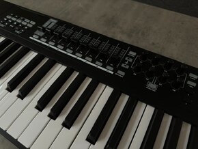 MIDI klávesy M-Audio CODE 49 - 3