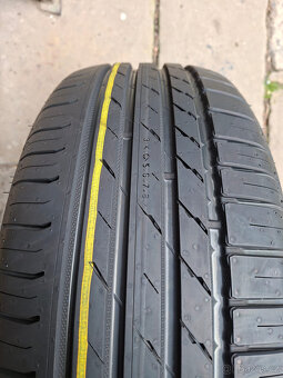 Nokian 215/60 R16 99H XL - 3