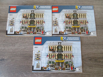 LEGO Modular 10211 Grand Emporium - 3
