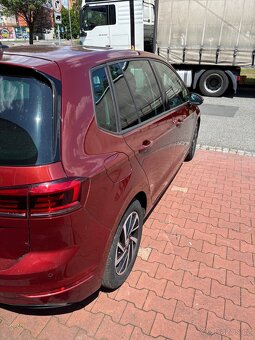 VW GOLF Sportsvan 1.5 TSI DSG 1. majitel park. kamera, tažné - 3