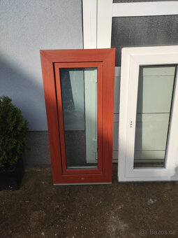 Nové plastové okno 570x1240 PRAVÉ - 3