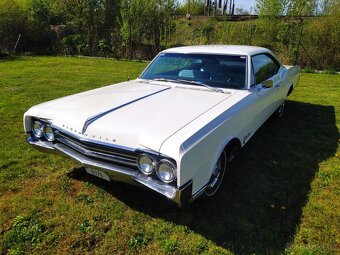 1965 Oldsmobile Delta 88, 2Door - 3