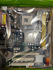Rarita, úplně nová základní deska Socket 478 ASROCK - 3