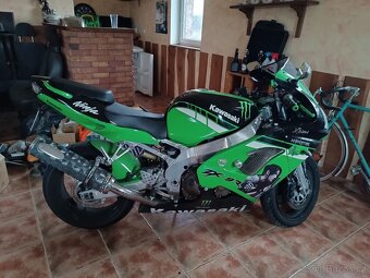 Kawasaki zx9r - 3