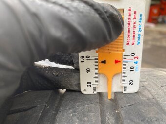 2x pneu 235/35/19 letní Bridgestone - 3
