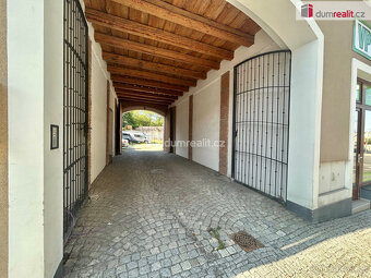 pronájem komerčních prostor 50 m2 na rušné Pražské ulici v K - 3