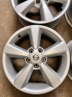 5x114,3 R17 originál alu Nissan Qashqai - ET 40 - - 3