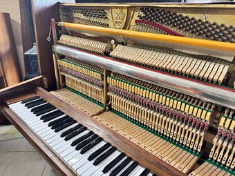 Pianino - klavir Petrof - 3
