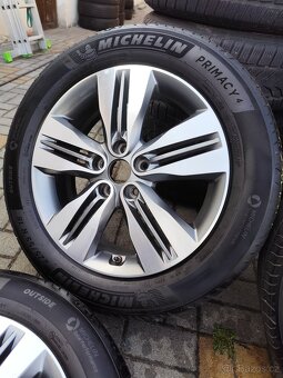 ALU 5x114.3 r18 HYUNDAI + LETNÍ PNEU - ZÁNOVNÍ DISKY - 3