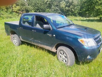 Toyota Hilux 2.5 D4D - 3