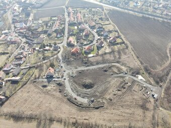 Prodej 16 zasíťovaných pozemků k.ú. Jenčice - 3