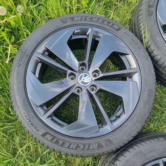 Alu Comet black R18 5x112 Michelin 225/45/18 - 3