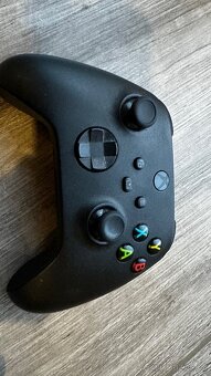 Xbox Series X 1TB + 2 ovladače - 3