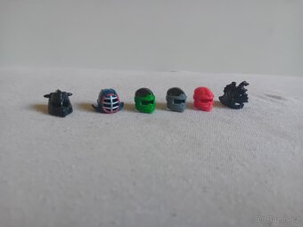 Lego mix, čepice, helmy, vlasy,... - 3