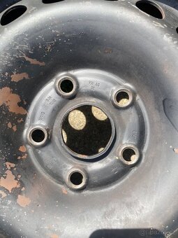 VW plecháče 5x112 195/65 R15 - 3