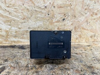 ŘÍDICÍ JEDNOTKA ABS 7M3614111Q - 3