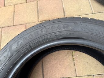 Pneu letní 235/50r19 C 111/109 T nové - 3