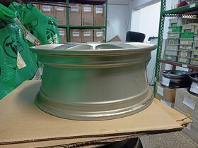 SUPERB I hliníkový disk 6,0Jx16" ET37 LK112 - 3
