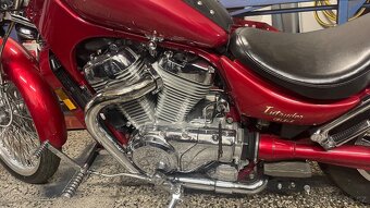 Suzuki Intruder VS800 - 3