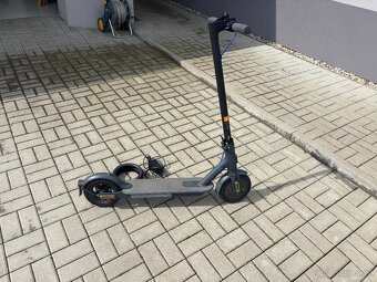 Elektrokoloběžka Xiaomi Mi Electric Scooter 3 - 3