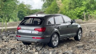 Audi Q7 Kyosho 1:18 - 3