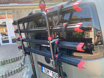 Nosič na čtyři kola pro VW T5 - nový černý komaxitový nástři - 3
