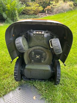 Stiga A750 - předváděcí bezdrátová robotická sekačka - 3