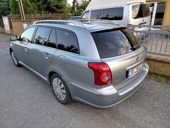 Toyota Avensis 2.2 D4-D - 3