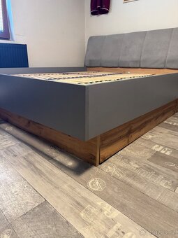 Manželská postel 180x200 cm – moderní design - 3