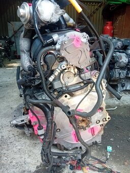 Motor 2,5 tdi 96kw TYP AXD Transporter T5 - 3