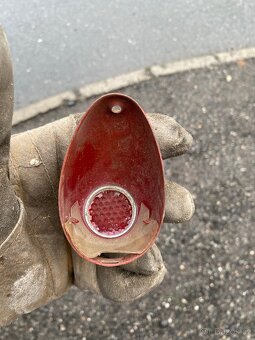 Zadní kryt světla jawa - 3