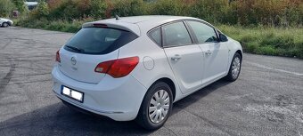Opel Astra J (Enjoy) 1,4 (74 kw), 1. majitel - 3