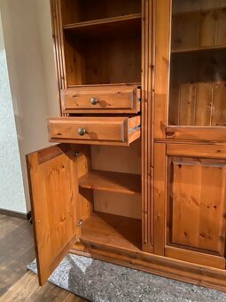Obývací stěna, vitrína - pravé dřevo, výška 2m - 3