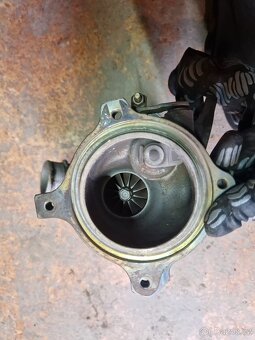 Turbo na motor VOLVO 2.4D a D5 - 3