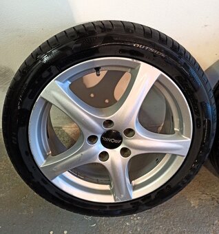 Škoda Octavia 2,3 , WV Ronal 225/45 R17 ,pneu 6,7mm,DOT 0323 - 3