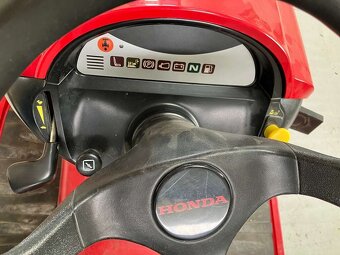 Zahradní traktor Honda HF2417K4 HME - 3