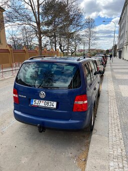 Volkswagen Touran - 3
