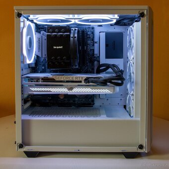 Herní Pc Be quiet R7 5700X3D RTX 3080 10 GB RAM 32 GB - 3