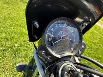 Exkluzivní Triumph Street Scrambler 900 - 3