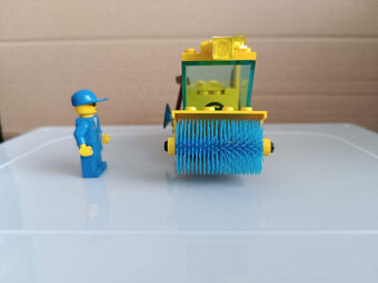 LEGO Town 6649 Street Sweeper - 3