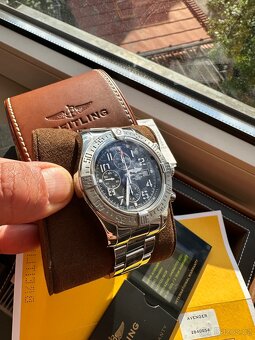 Breitling Super Avenger II - 3