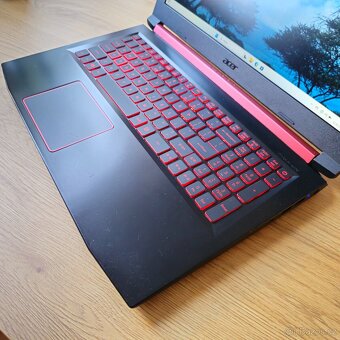 Herní notebook Acer Nitro, Intel i5, Nvidia GTX 1050 4GB - 3