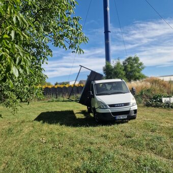 Iveco Daily 35 C 15 - sklápěč do 3-stran, vozidlo do 3,5t. - 3