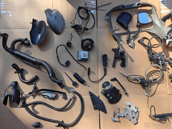 Aprilia Pegaso 650 - Náhradní díly - 3