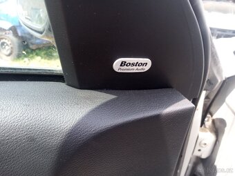 Prodám Chrysler 300C R.V.2007 3.0 nafta 160kw - 3