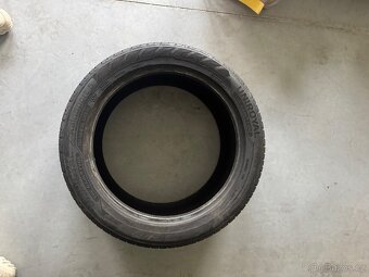 Mercedes pneu Uniroyal - 3