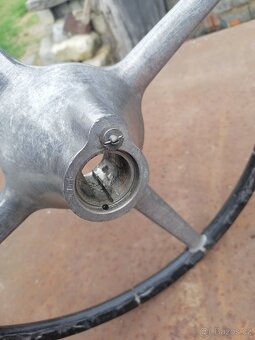 Volant asi na předválečný Mercedes - 3